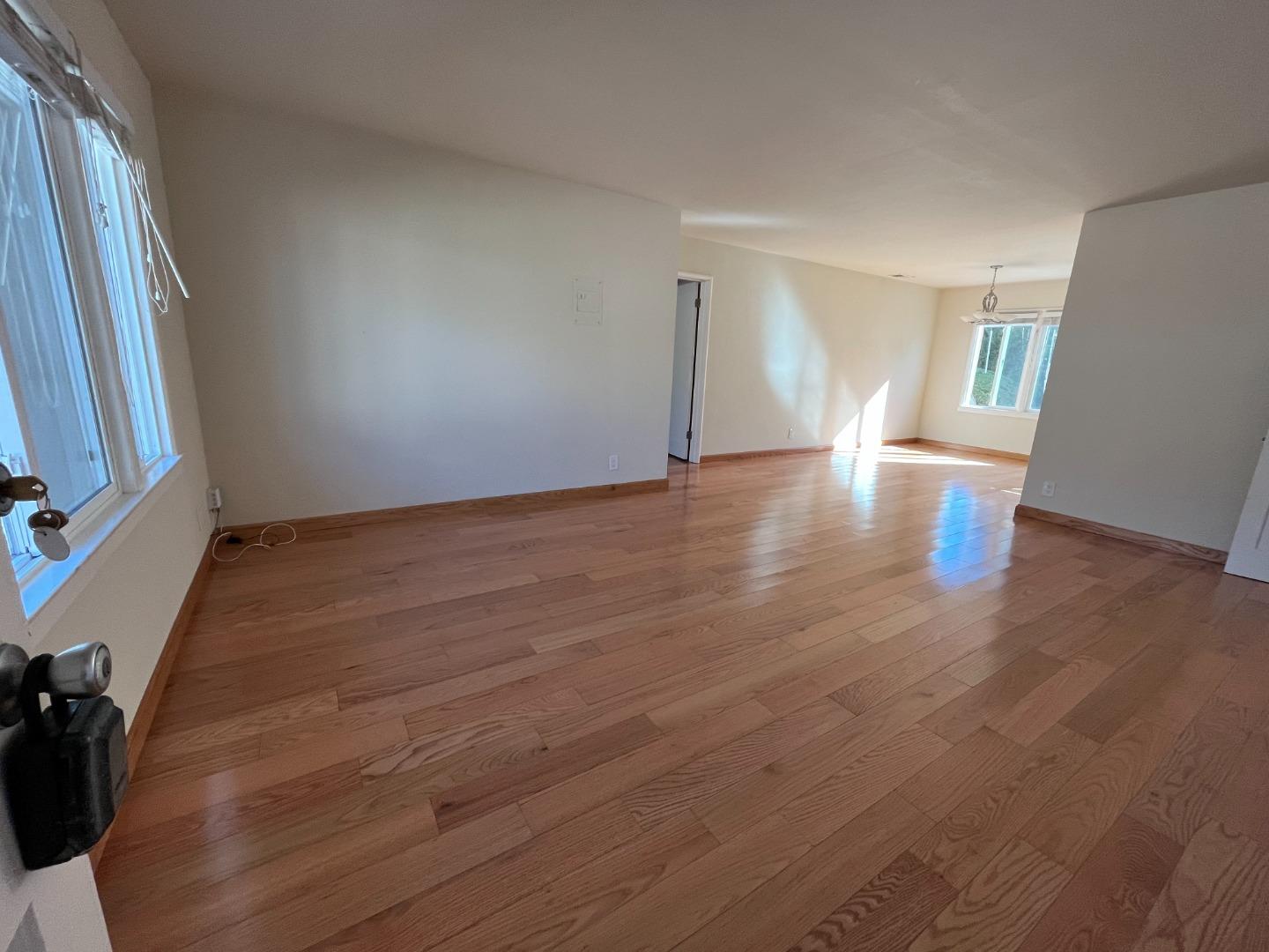 Detail Gallery Image 9 of 17 For 860 Live Oak Ave #3,  Menlo Park,  CA 94025 - 2 Beds | 1 Baths