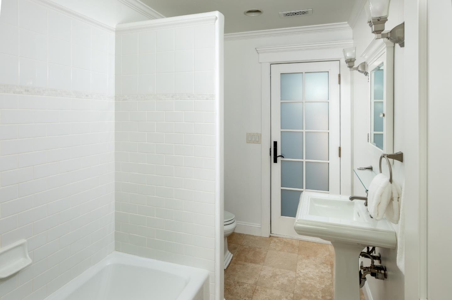 Detail Gallery Image 12 of 24 For 709 Orange Ave, Los Altos,  CA 94022 - 3 Beds | 2 Baths