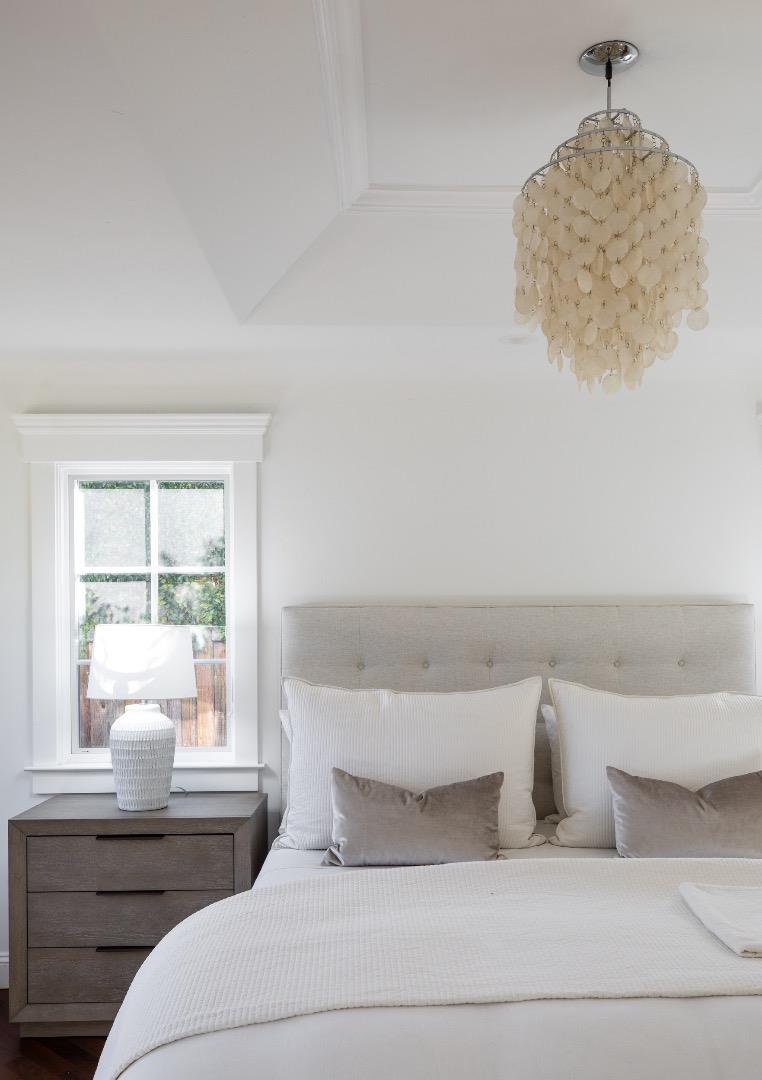 Detail Gallery Image 14 of 24 For 709 Orange Ave, Los Altos,  CA 94022 - 3 Beds | 2 Baths