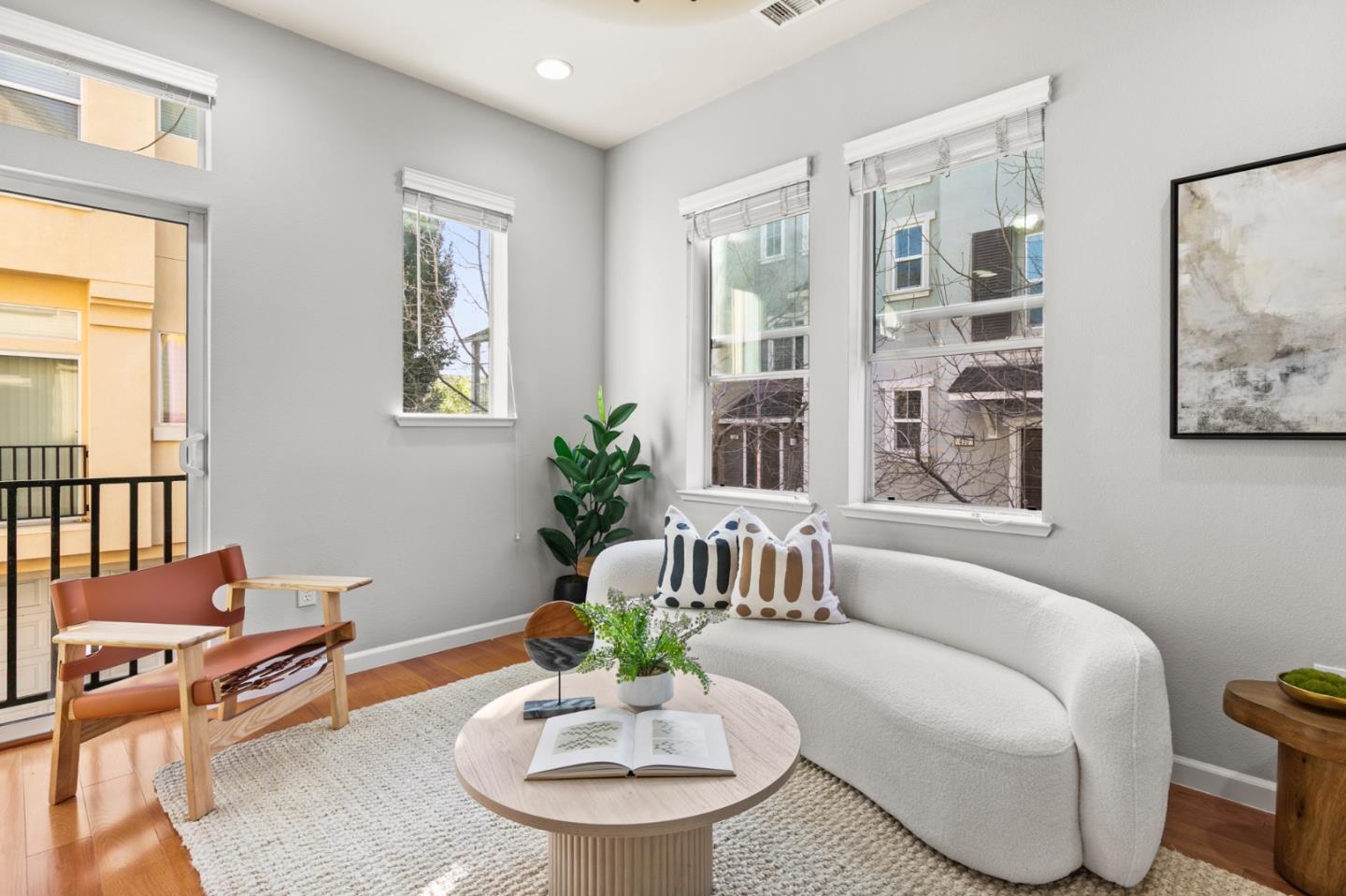 Detail Gallery Image 12 of 35 For 171 Bel Air Ct, Mountain View,  CA 94043 - 3 Beds | 2/1 Baths