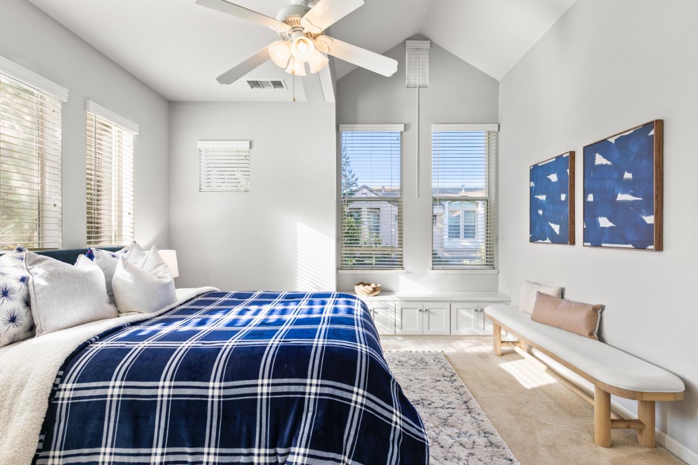 Detail Gallery Image 17 of 35 For 171 Bel Air Ct, Mountain View,  CA 94043 - 3 Beds | 2/1 Baths