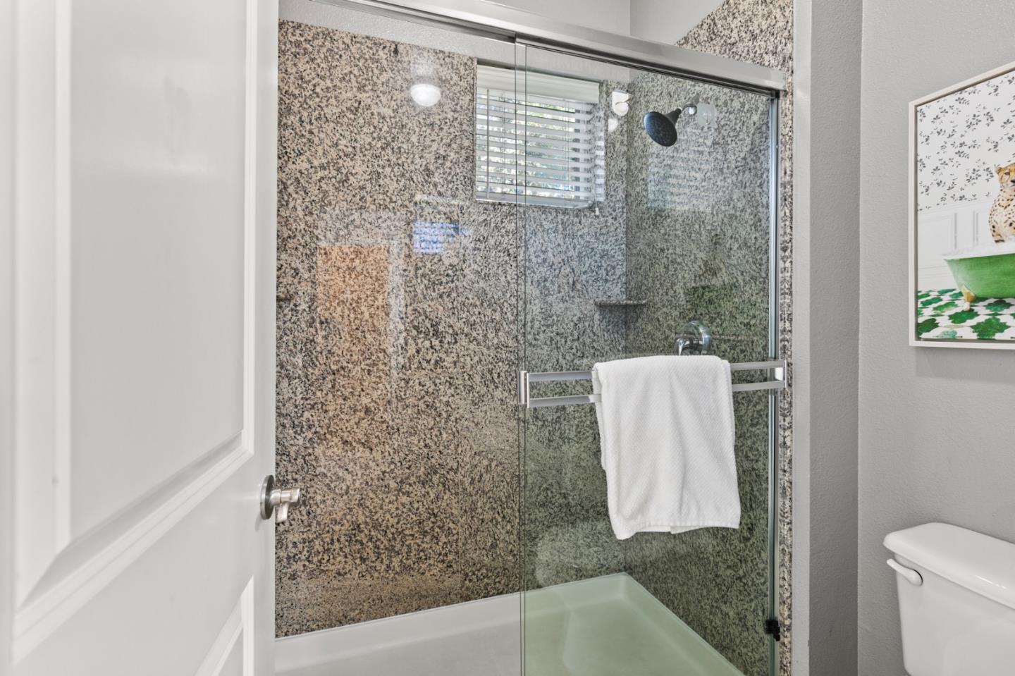 Detail Gallery Image 20 of 35 For 171 Bel Air Ct, Mountain View,  CA 94043 - 3 Beds | 2/1 Baths