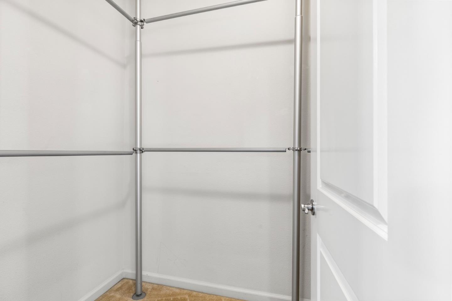 Detail Gallery Image 21 of 35 For 171 Bel Air Ct, Mountain View,  CA 94043 - 3 Beds | 2/1 Baths