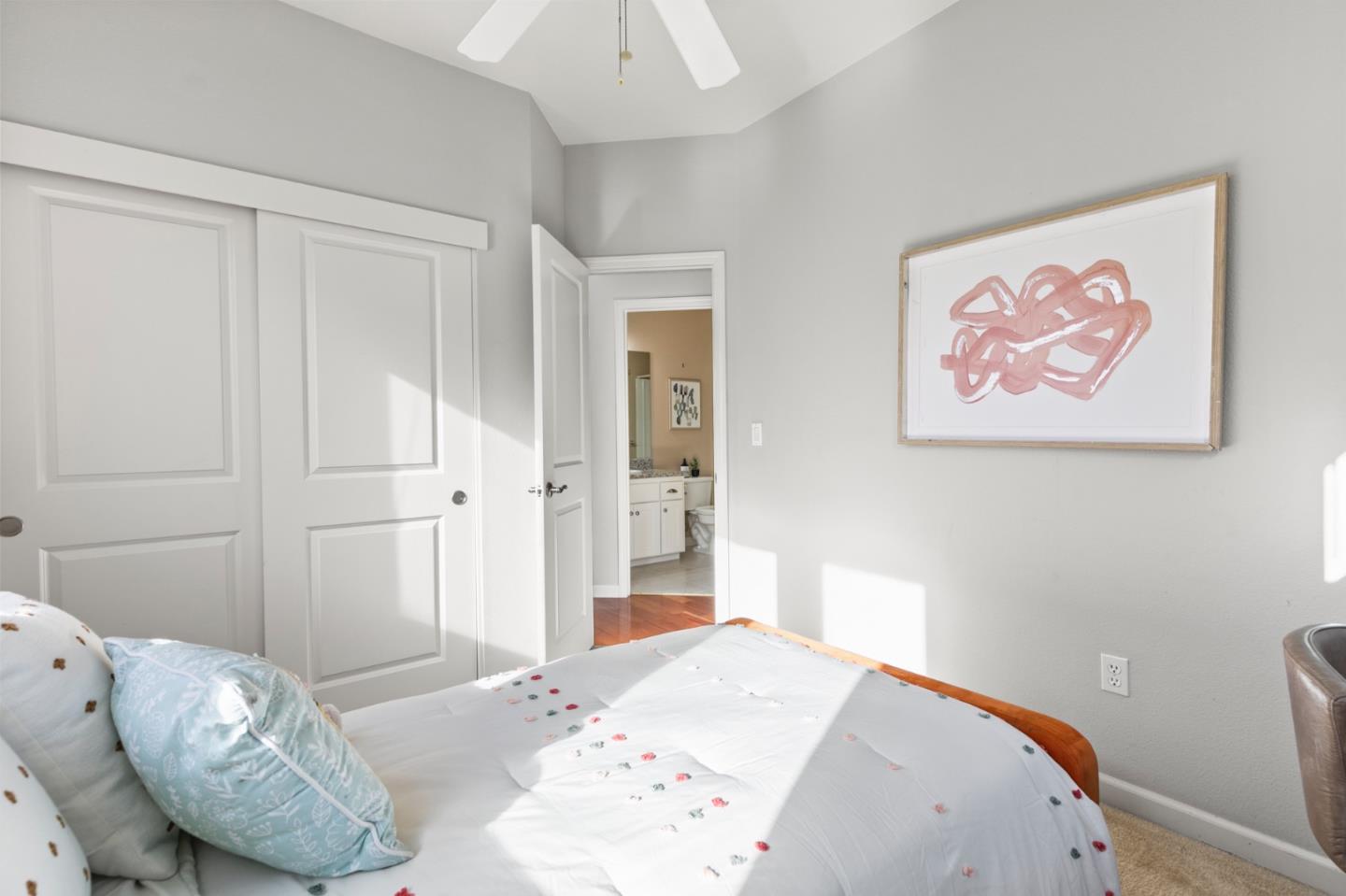 Detail Gallery Image 27 of 35 For 171 Bel Air Ct, Mountain View,  CA 94043 - 3 Beds | 2/1 Baths