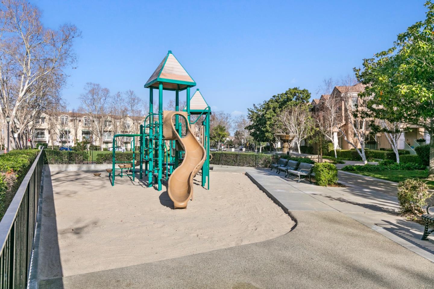 Detail Gallery Image 35 of 35 For 171 Bel Air Ct, Mountain View,  CA 94043 - 3 Beds | 2/1 Baths