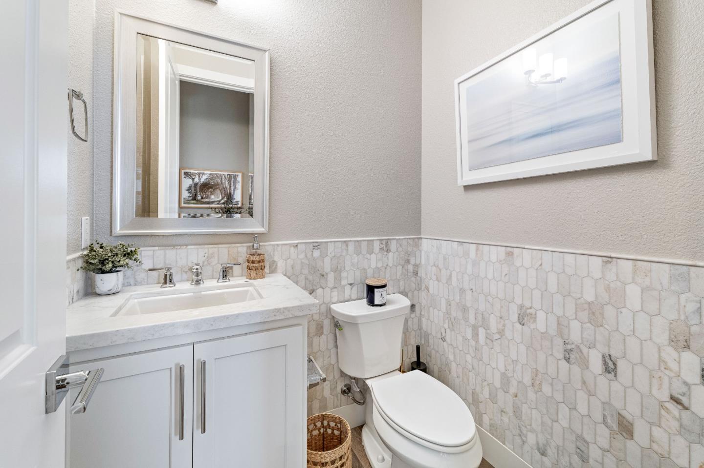 Detail Gallery Image 17 of 61 For 1814 Links Dr, Seaside,  CA 93955 - 4 Beds | 4/1 Baths