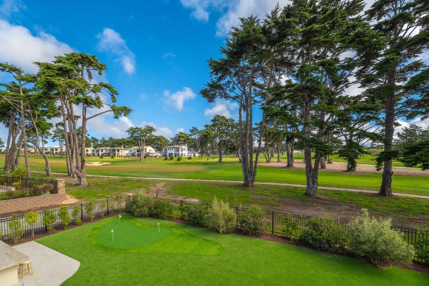 Detail Gallery Image 31 of 61 For 1814 Links Dr, Seaside,  CA 93955 - 4 Beds | 4/1 Baths