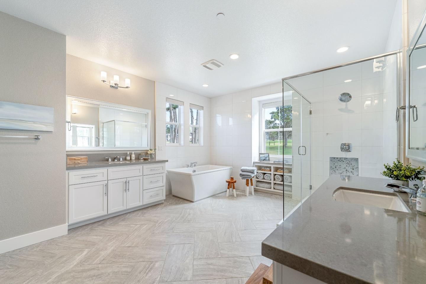 Detail Gallery Image 32 of 61 For 1814 Links Dr, Seaside,  CA 93955 - 4 Beds | 4/1 Baths