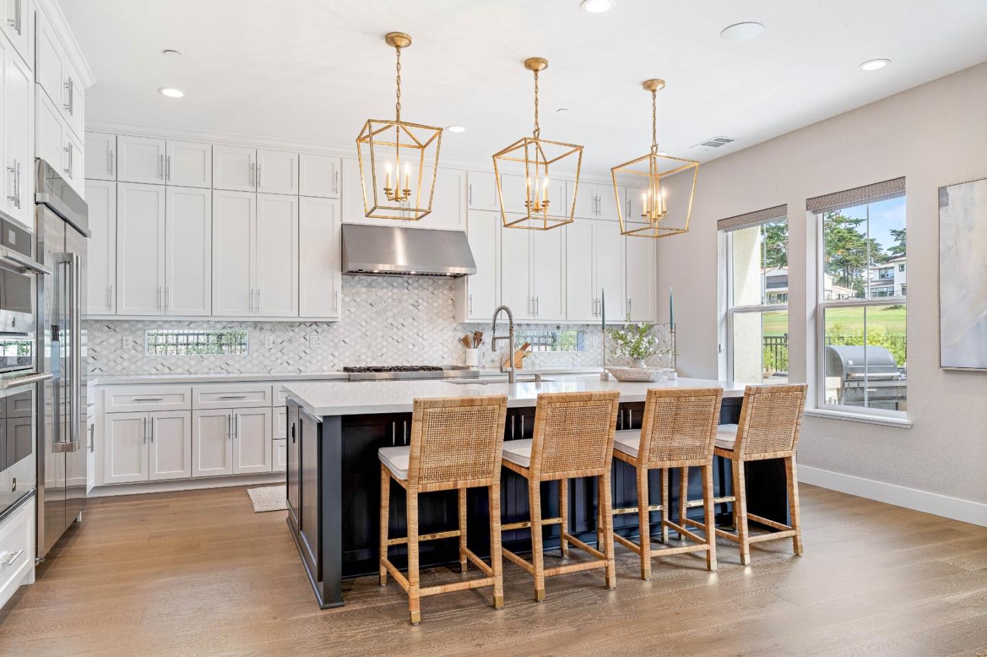 Detail Gallery Image 8 of 61 For 1814 Links Dr, Seaside,  CA 93955 - 4 Beds | 4/1 Baths