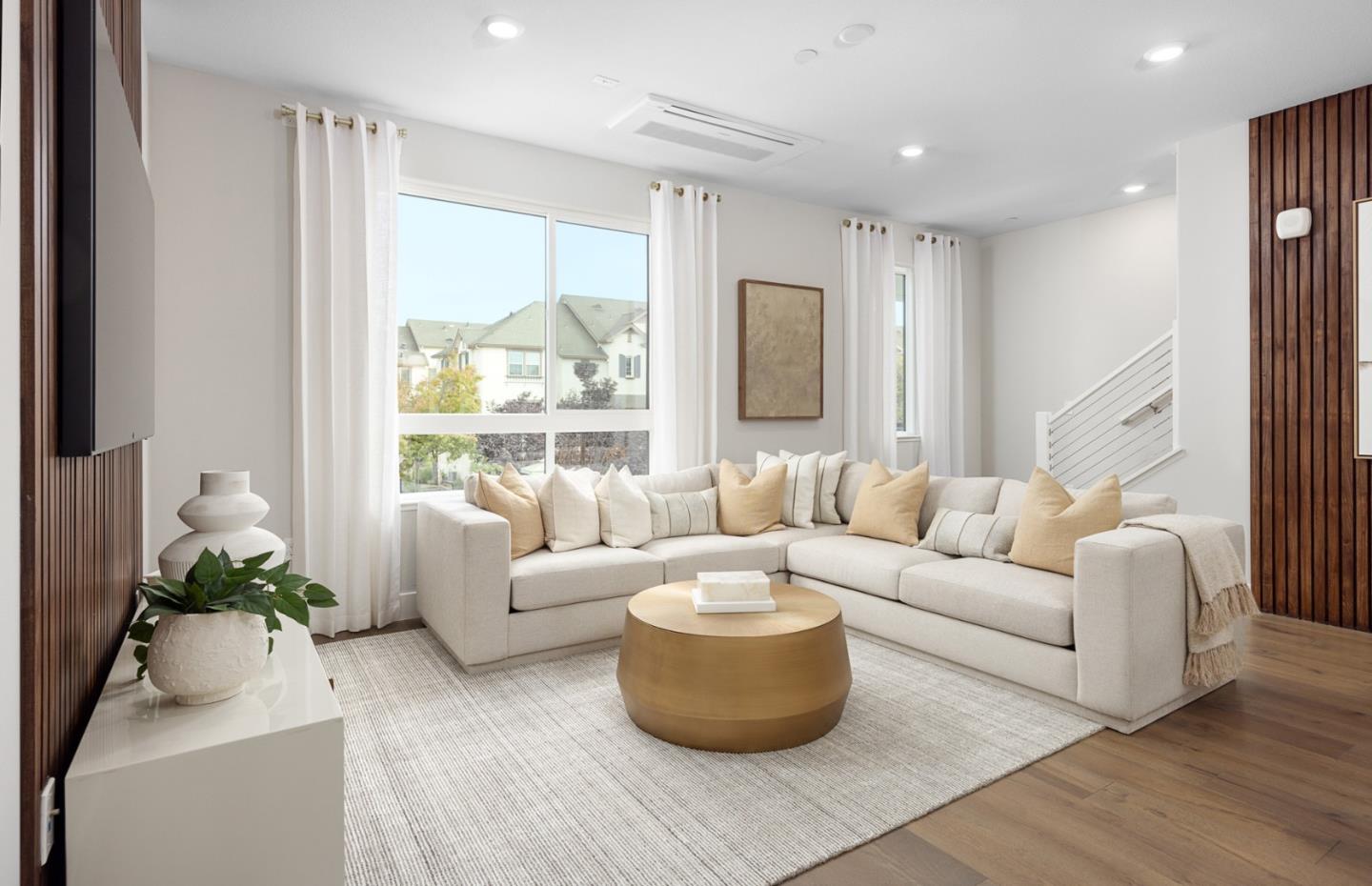 Detail Gallery Image 10 of 19 For 1139 Milan Ter #6,  Sunnyvale,  CA 94089 - 3 Beds | 3/1 Baths