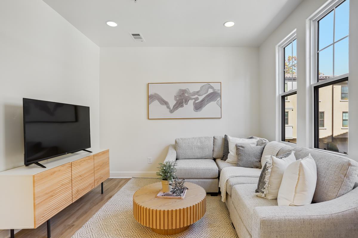 Detail Gallery Image 16 of 35 For 1469 Isabella St, Santa Clara,  CA 95050 - 3 Beds | 2/1 Baths