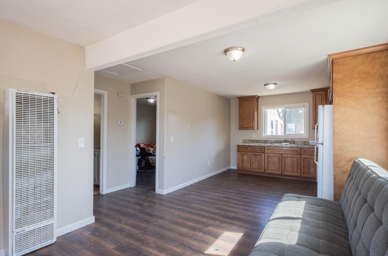 Detail Gallery Image 16 of 19 For 1126 Pacific Ave, Salinas,  CA 93905 - – Beds | – Baths