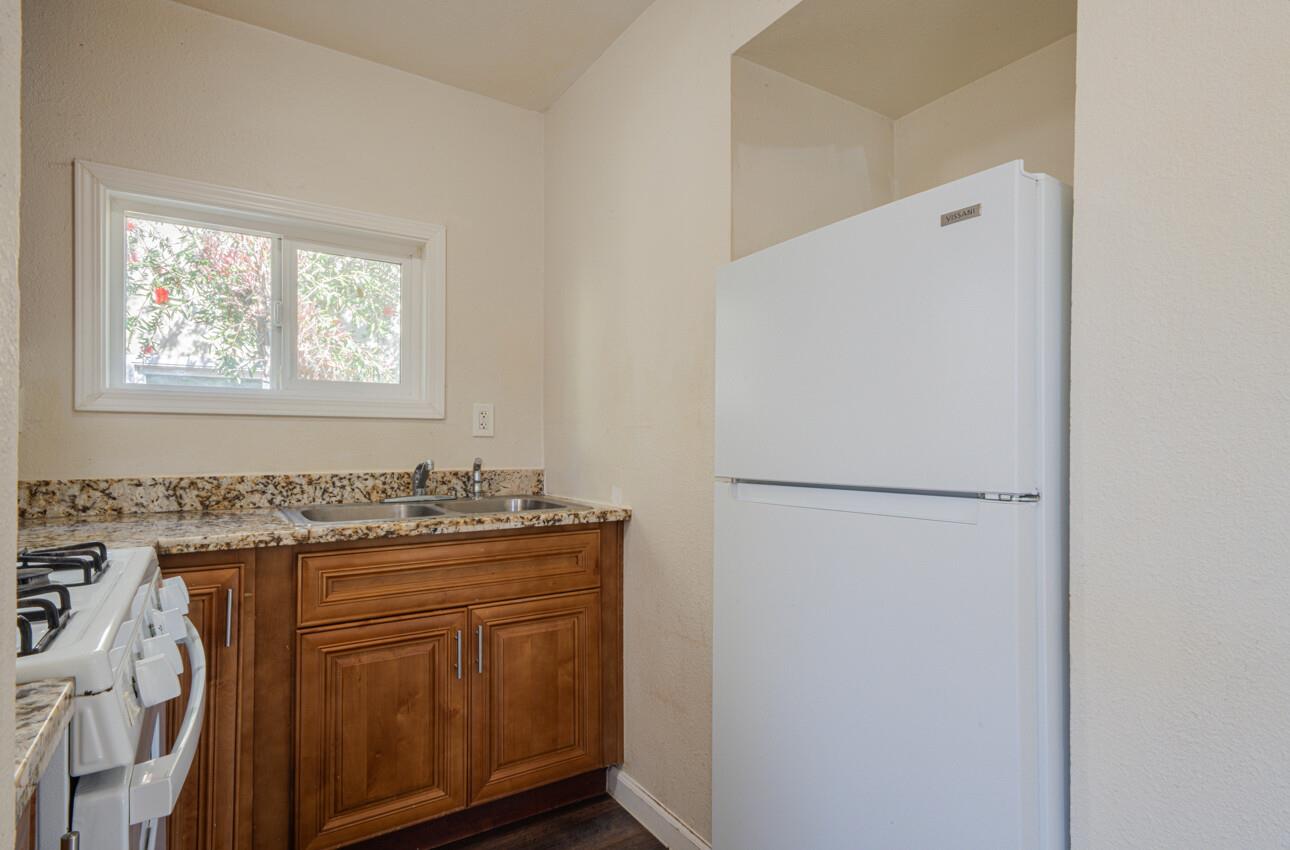 Detail Gallery Image 8 of 19 For 1126 Pacific Ave, Salinas,  CA 93905 - – Beds | – Baths