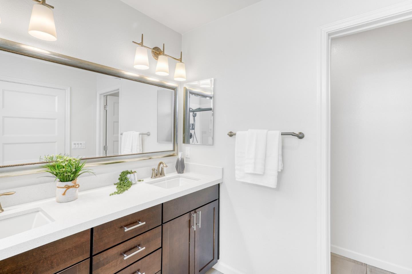 Detail Gallery Image 21 of 57 For 218 William Manly St #6,  San Jose,  CA 95136 - 2 Beds | 2 Baths