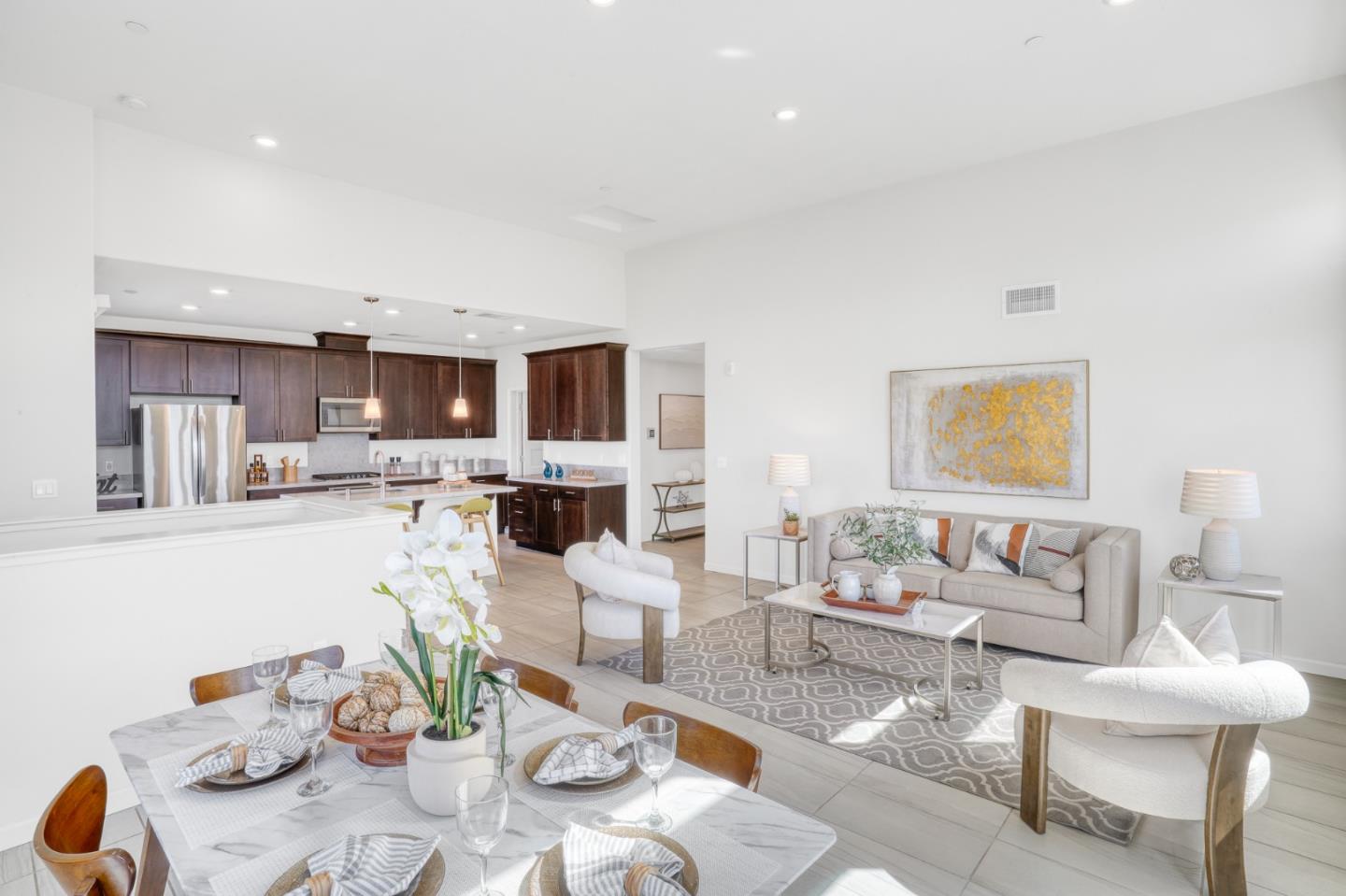 Detail Gallery Image 3 of 57 For 218 William Manly St #6,  San Jose,  CA 95136 - 2 Beds | 2 Baths