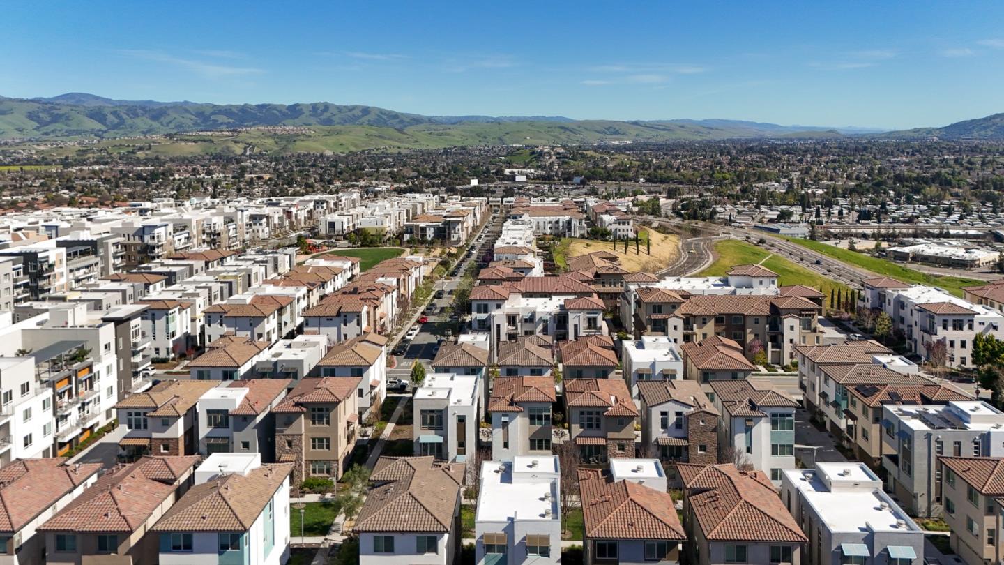 Detail Gallery Image 43 of 57 For 218 William Manly St #6,  San Jose,  CA 95136 - 2 Beds | 2 Baths