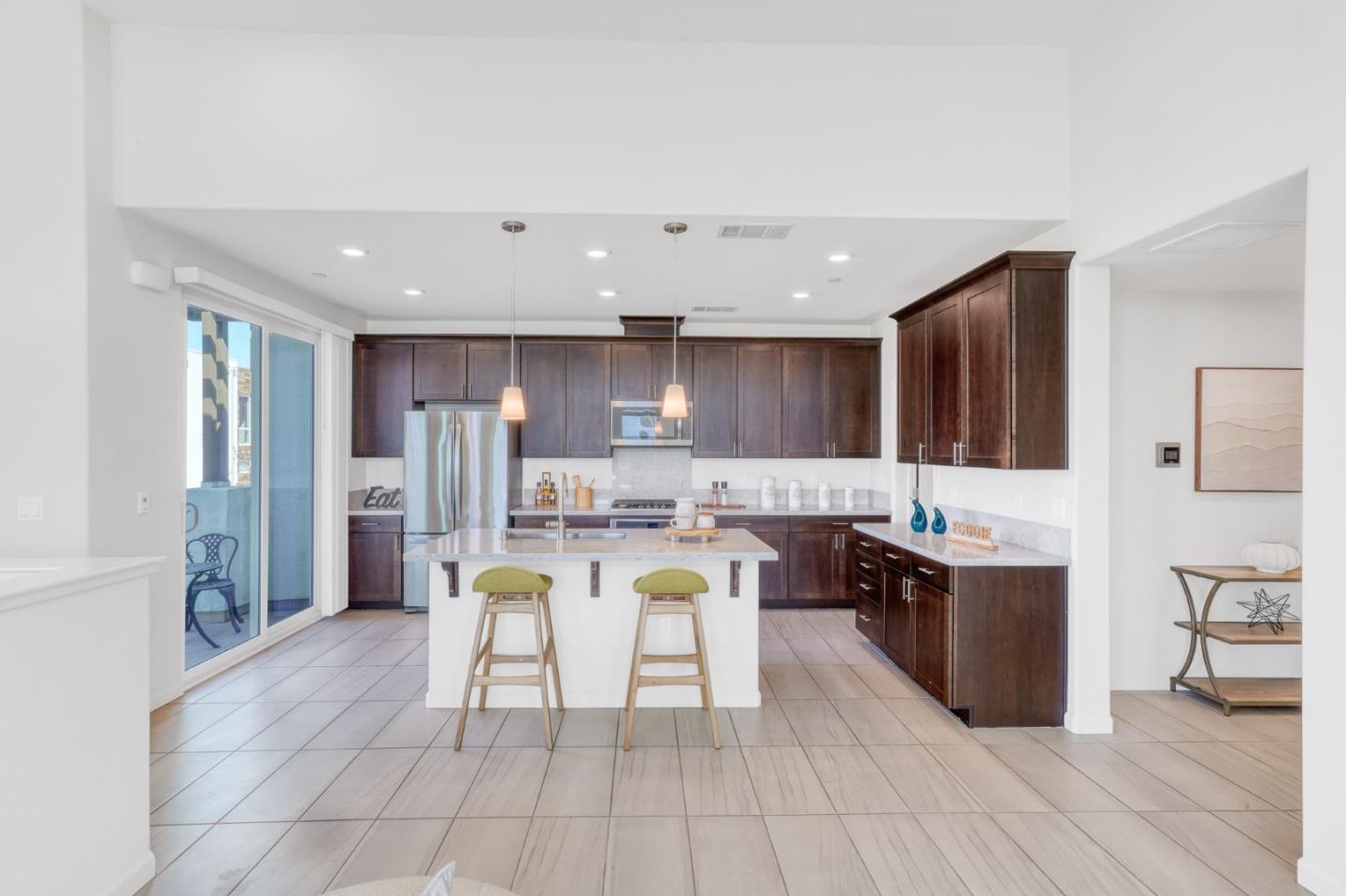 Detail Gallery Image 6 of 57 For 218 William Manly St #6,  San Jose,  CA 95136 - 2 Beds | 2 Baths