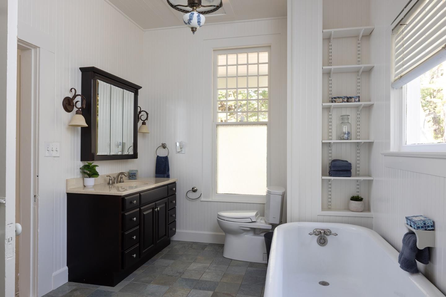 Detail Gallery Image 40 of 55 For 535 Highland Ave, Santa Cruz,  CA 95060 - 8 Beds | 5/1 Baths