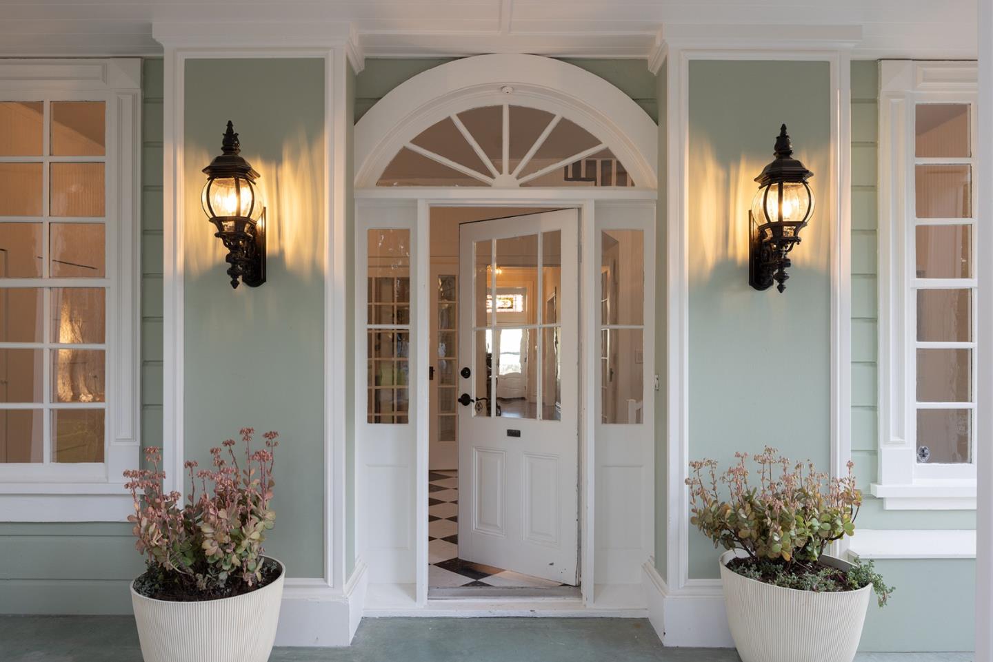 Detail Gallery Image 7 of 55 For 535 Highland Ave, Santa Cruz,  CA 95060 - 8 Beds | 5/1 Baths