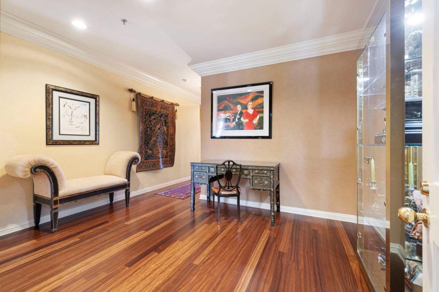 Detail Gallery Image 3 of 20 For 24 Mounds Rd a,  San Mateo,  CA 94402 - 2 Beds | 2 Baths