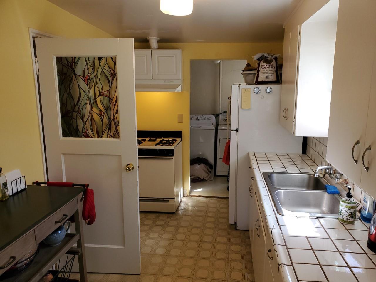 Detail Gallery Image 13 of 20 For 321 Hawthorne St, Salinas,  CA 93901 - 5 Beds | 3/1 Baths