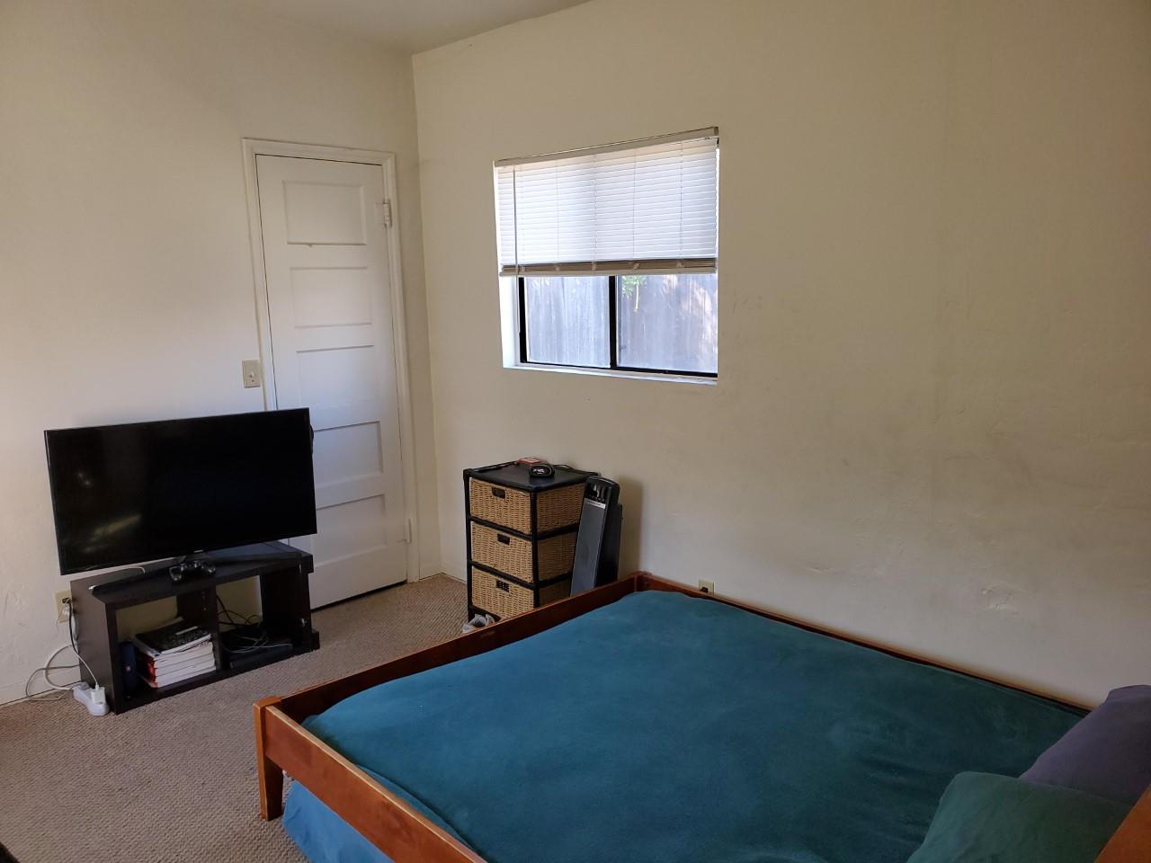 Detail Gallery Image 18 of 20 For 321 Hawthorne St, Salinas,  CA 93901 - 5 Beds | 3/1 Baths