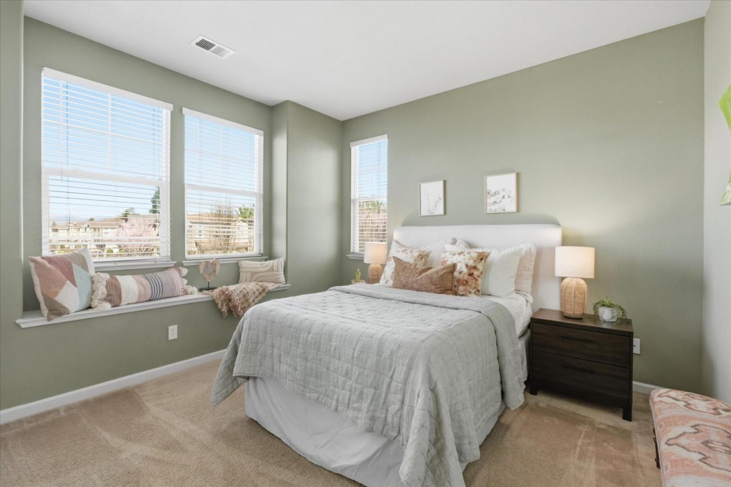 Detail Gallery Image 20 of 55 For 730 Tennyson Dr, Gilroy,  CA 95020 - 3 Beds | 2/1 Baths