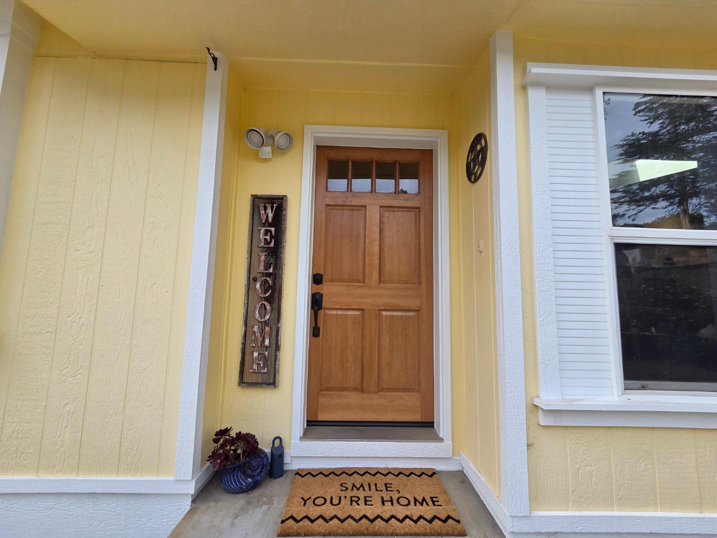 Detail Gallery Image 2 of 26 For 17105 Wilson, Royal Oaks,  CA 95076 - 4 Beds | 2 Baths