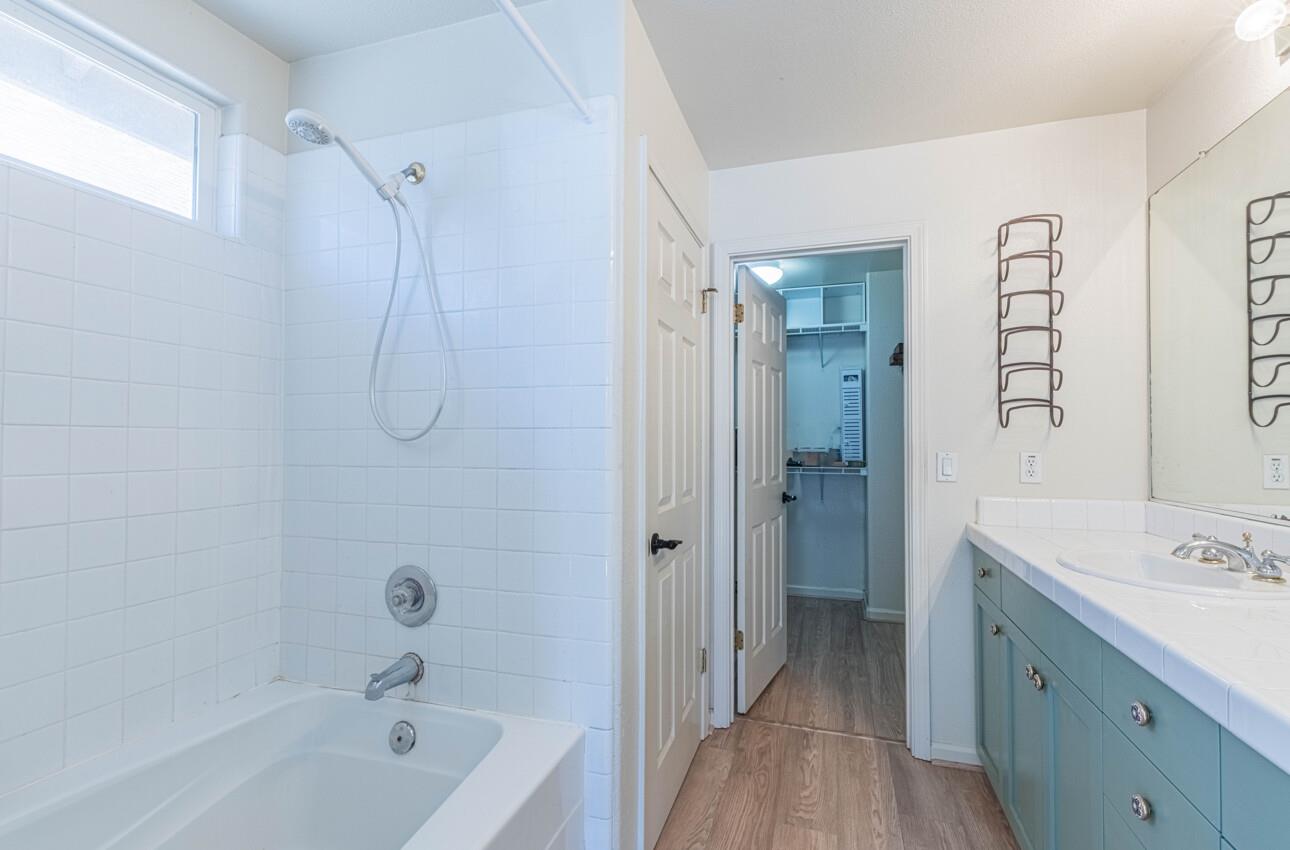 Detail Gallery Image 22 of 25 For 980 Longfellow Dr, Salinas,  CA 93906 - 3 Beds | 2/1 Baths