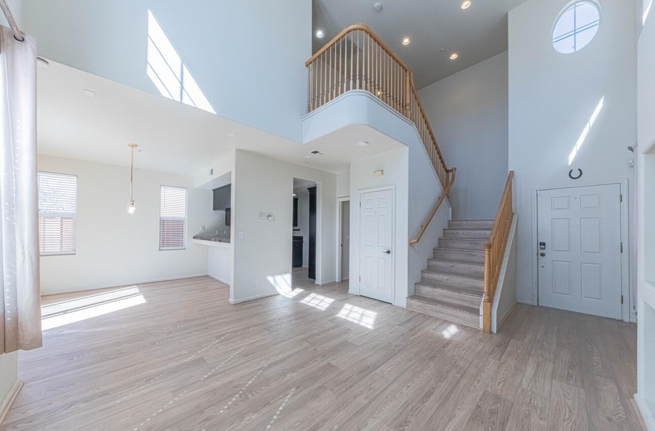 Detail Gallery Image 6 of 25 For 980 Longfellow Dr, Salinas,  CA 93906 - 3 Beds | 2/1 Baths