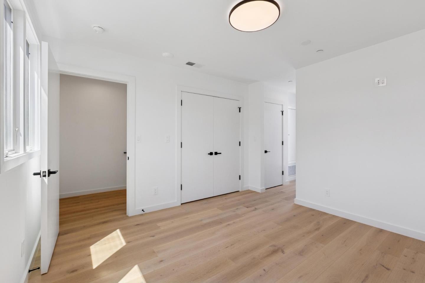 Detail Gallery Image 20 of 38 For 1433 Floribunda Ave #6,  Burlingame,  CA 94010 - 2 Beds | 2/1 Baths