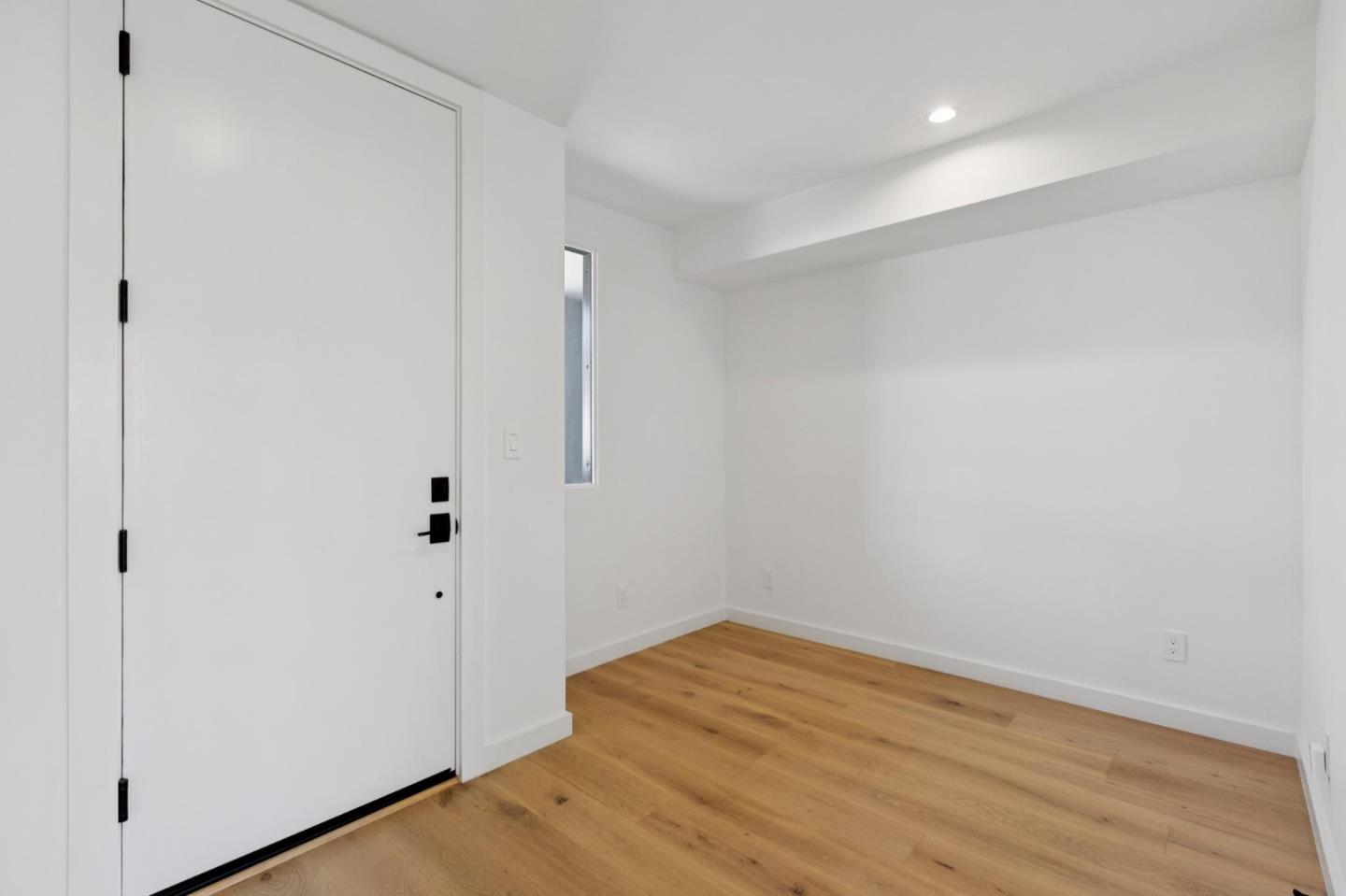 Detail Gallery Image 28 of 38 For 1433 Floribunda Ave #6,  Burlingame,  CA 94010 - 2 Beds | 2/1 Baths