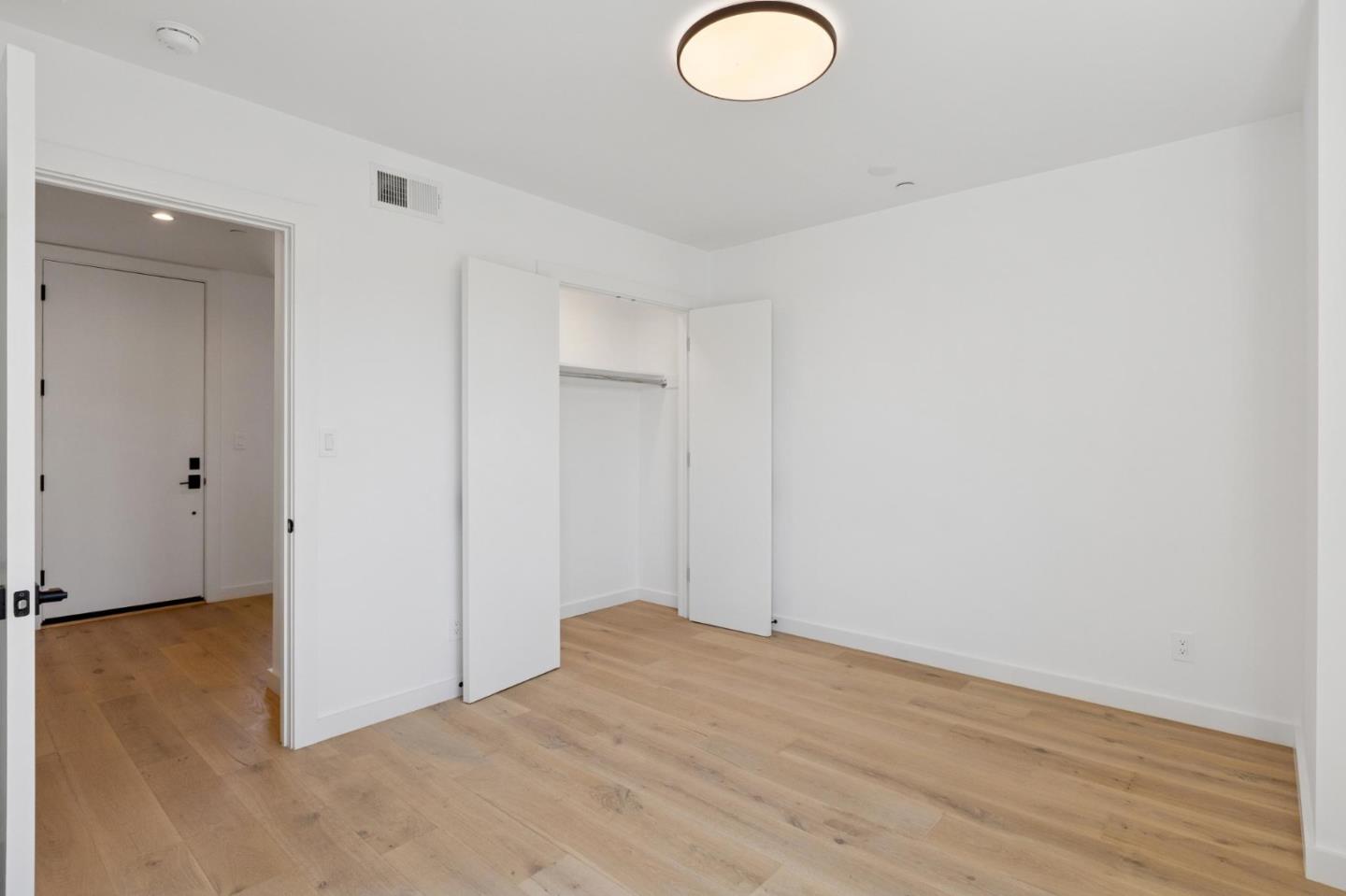 Detail Gallery Image 33 of 38 For 1433 Floribunda Ave #6,  Burlingame,  CA 94010 - 2 Beds | 2/1 Baths