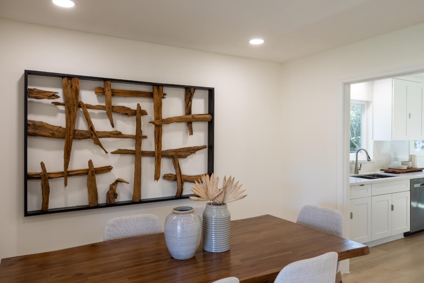 Detail Gallery Image 10 of 32 For 833 Hierra Ct, Los Altos,  CA 94024 - 3 Beds | 2 Baths