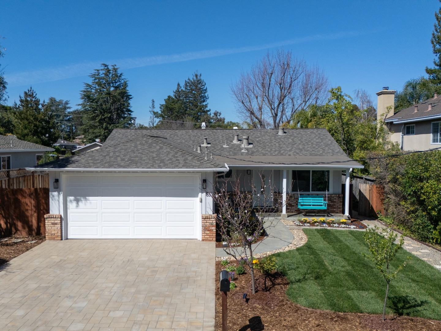 Detail Gallery Image 2 of 32 For 833 Hierra Ct, Los Altos,  CA 94024 - 3 Beds | 2 Baths