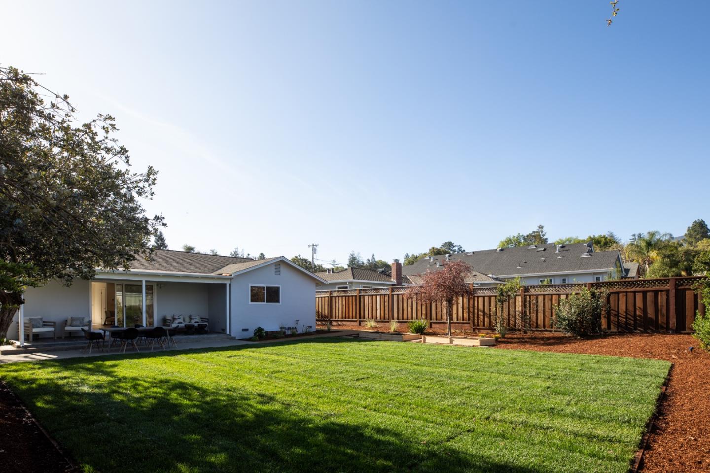 Detail Gallery Image 27 of 32 For 833 Hierra Ct, Los Altos,  CA 94024 - 3 Beds | 2 Baths