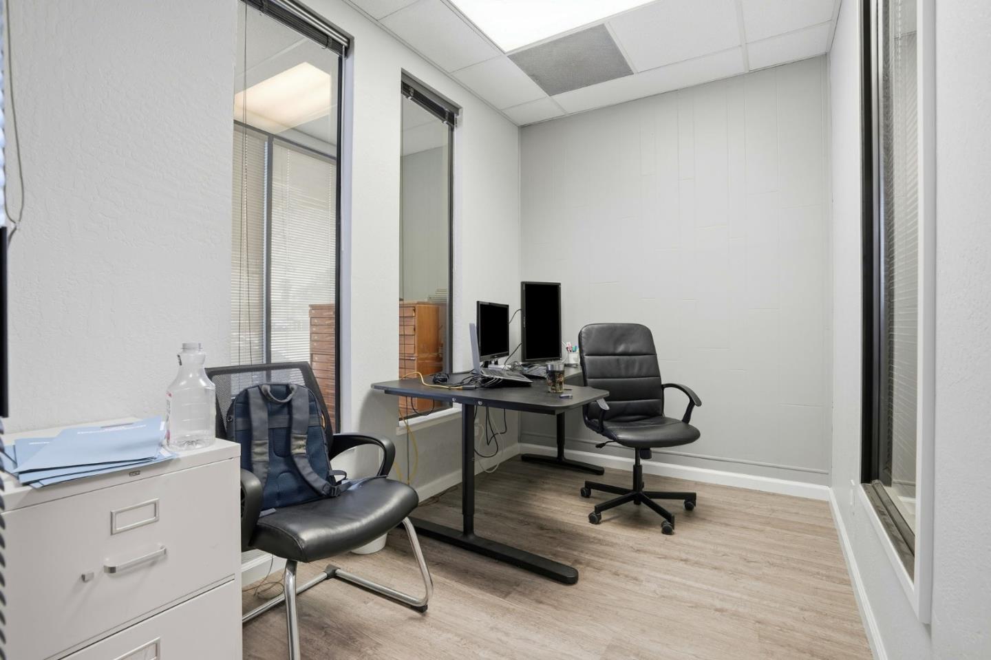 Detail Gallery Image 12 of 27 For 871 Woodside Way, San Mateo,  CA 94401 - – Beds | – Baths