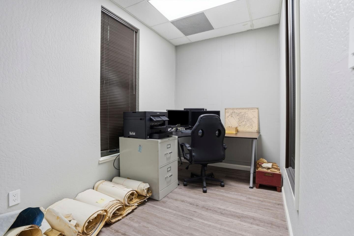 Detail Gallery Image 13 of 27 For 871 Woodside Way, San Mateo,  CA 94401 - – Beds | – Baths