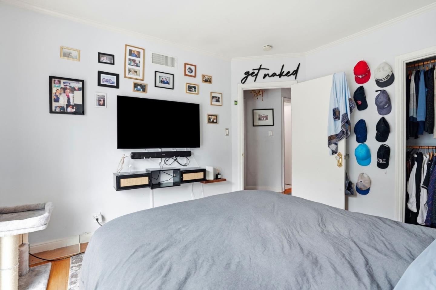 Detail Gallery Image 20 of 27 For 871 Woodside Way, San Mateo,  CA 94401 - – Beds | – Baths