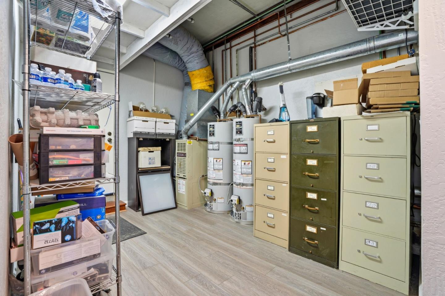 Detail Gallery Image 24 of 27 For 871 Woodside Way, San Mateo,  CA 94401 - – Beds | – Baths