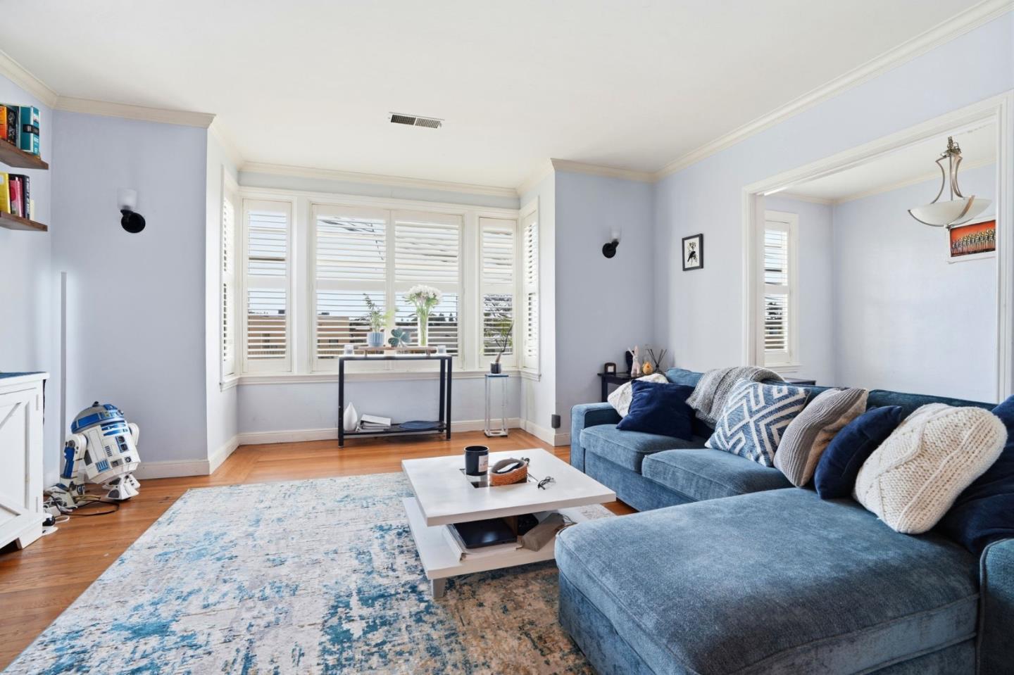 Detail Gallery Image 6 of 27 For 871 Woodside Way, San Mateo,  CA 94401 - – Beds | – Baths