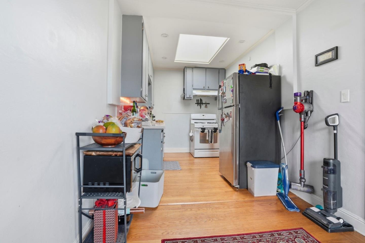 Detail Gallery Image 8 of 27 For 871 Woodside Way, San Mateo,  CA 94401 - – Beds | – Baths