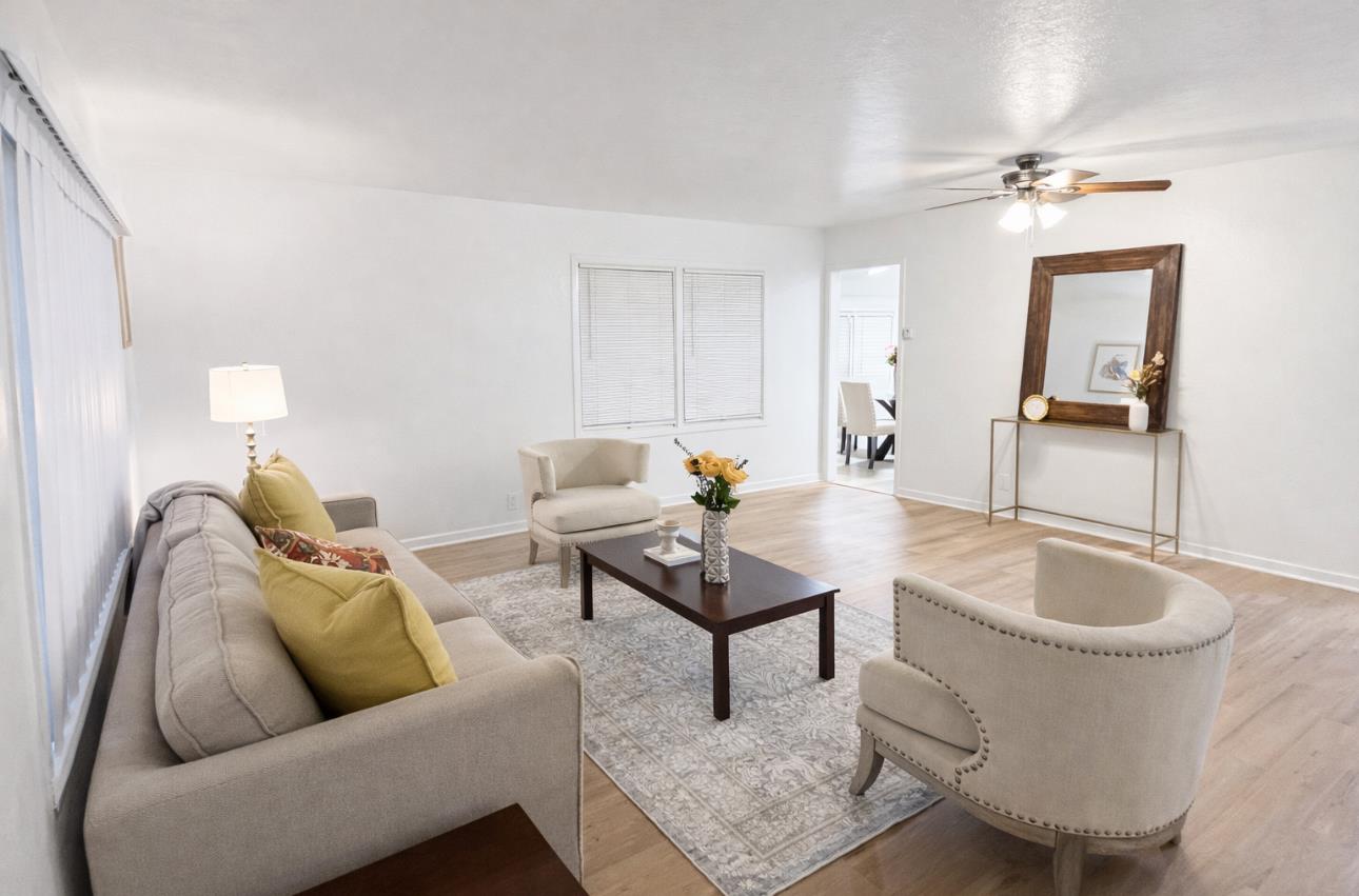 Detail Gallery Image 2 of 7 For 200 Line St, Hollister,  CA 95023 - 2 Beds | 1 Baths