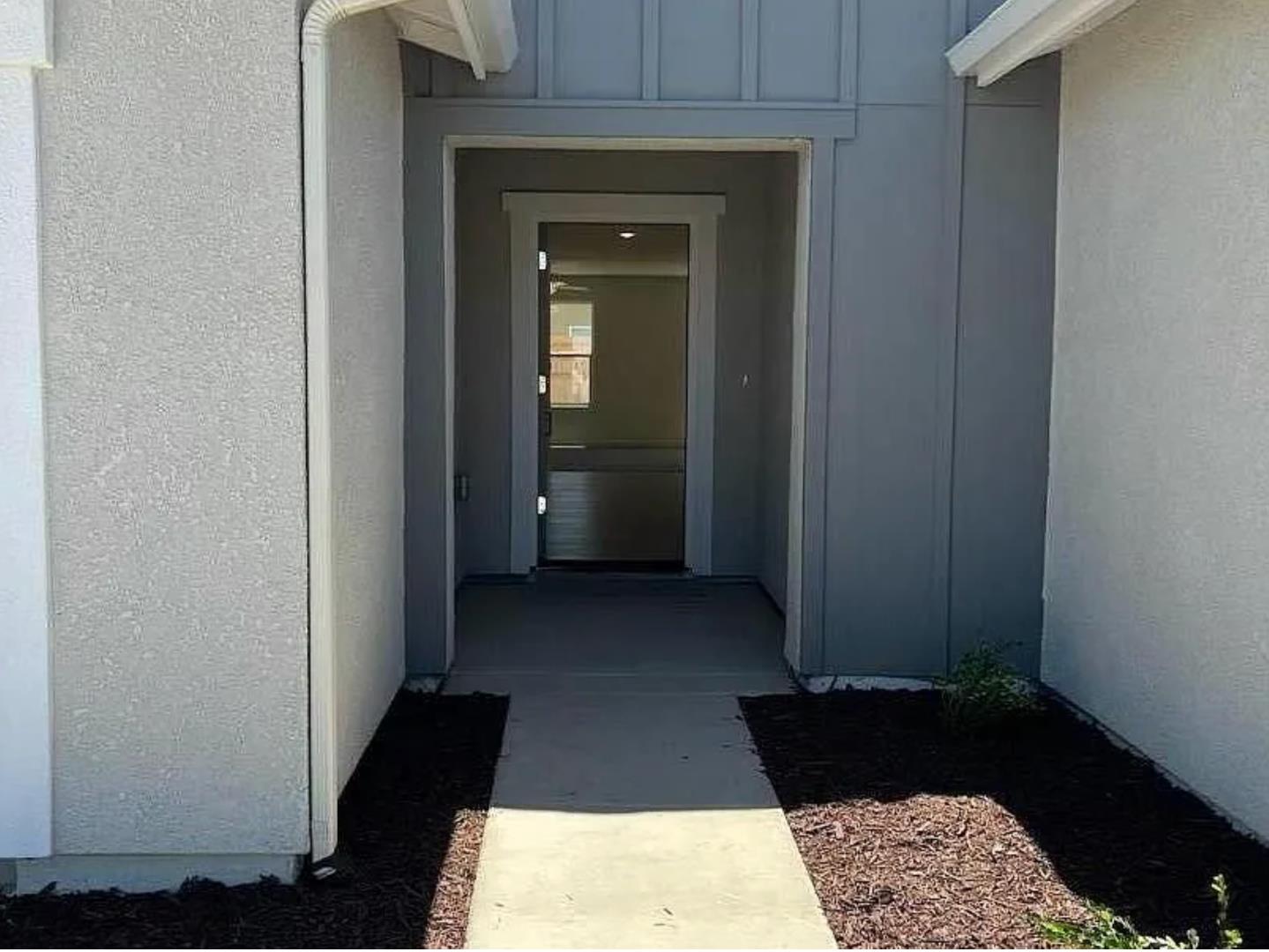 Detail Gallery Image 4 of 5 For 784 Jessie Dr, Merced,  CA 95348 - 4 Beds | 2 Baths