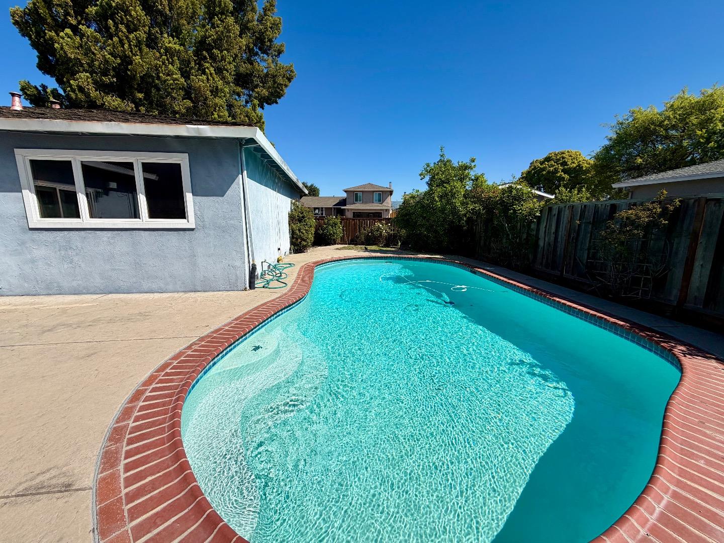 Detail Gallery Image 12 of 19 For 478 Churchill Park Dr, San Jose,  CA 95136 - 4 Beds | 2 Baths