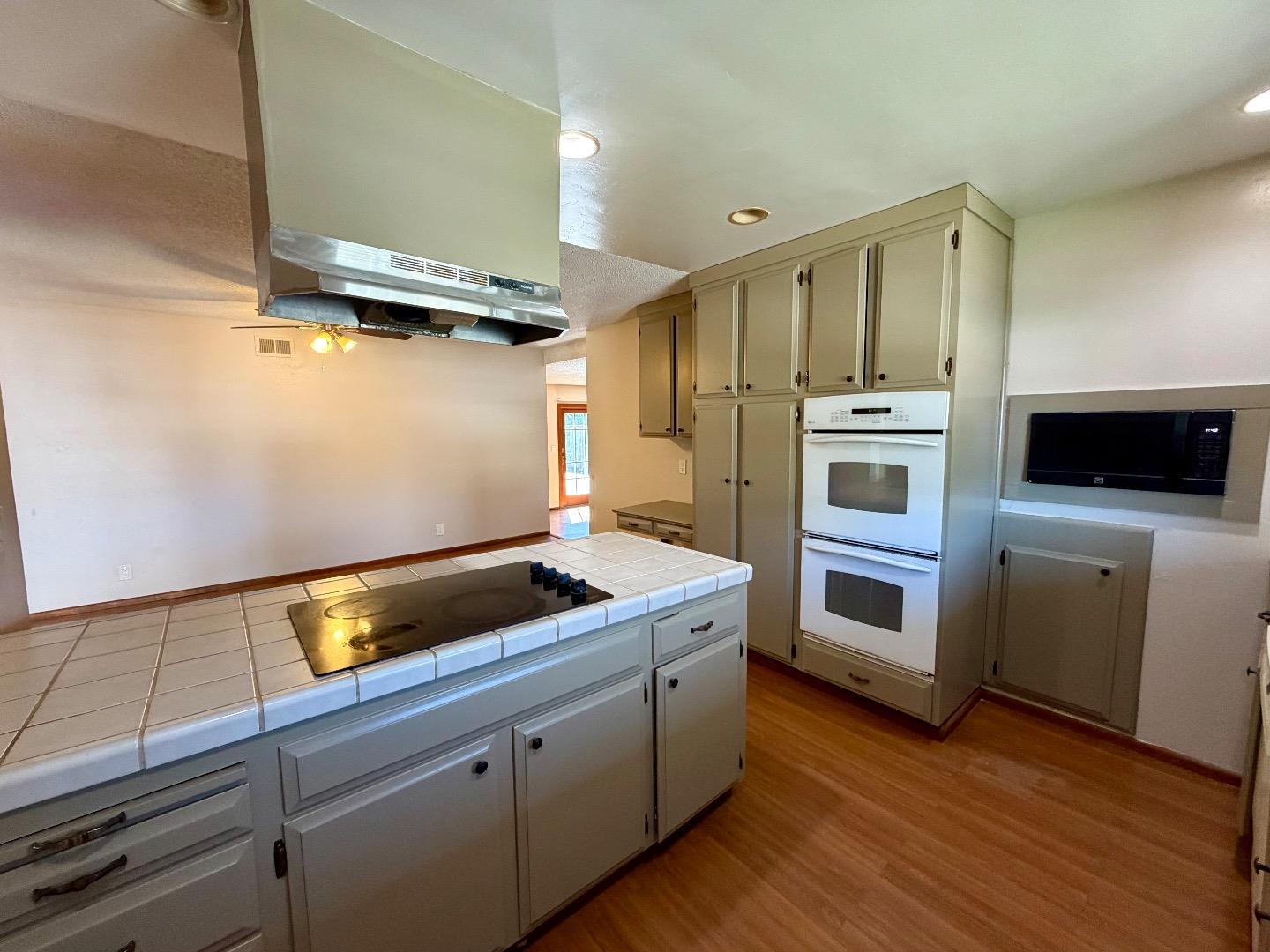 Detail Gallery Image 15 of 19 For 478 Churchill Park Dr, San Jose,  CA 95136 - 4 Beds | 2 Baths