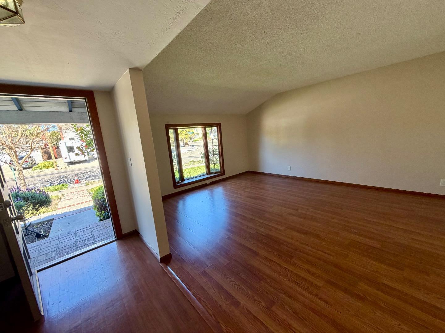 Detail Gallery Image 18 of 19 For 478 Churchill Park Dr, San Jose,  CA 95136 - 4 Beds | 2 Baths