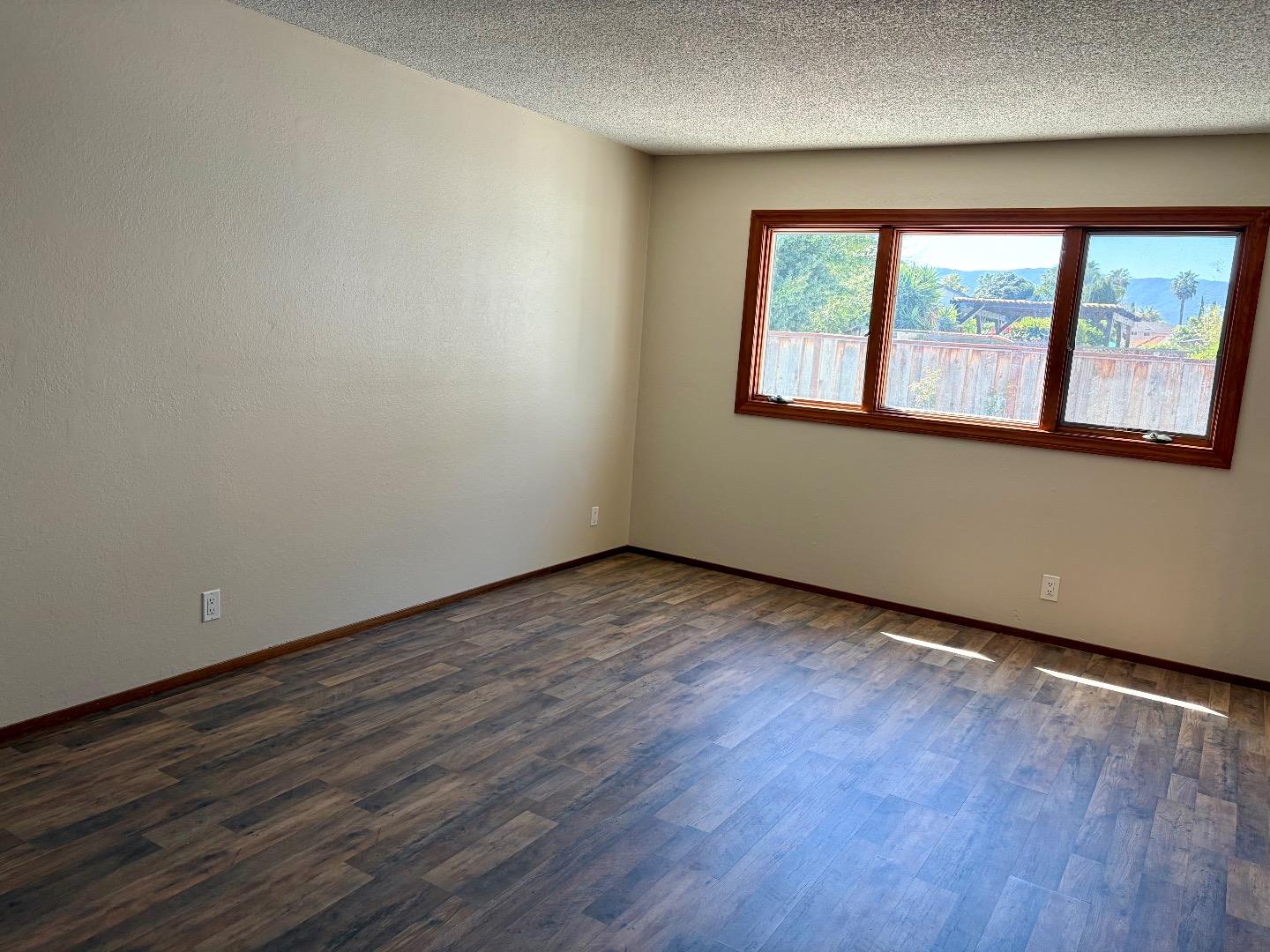 Detail Gallery Image 8 of 19 For 478 Churchill Park Dr, San Jose,  CA 95136 - 4 Beds | 2 Baths