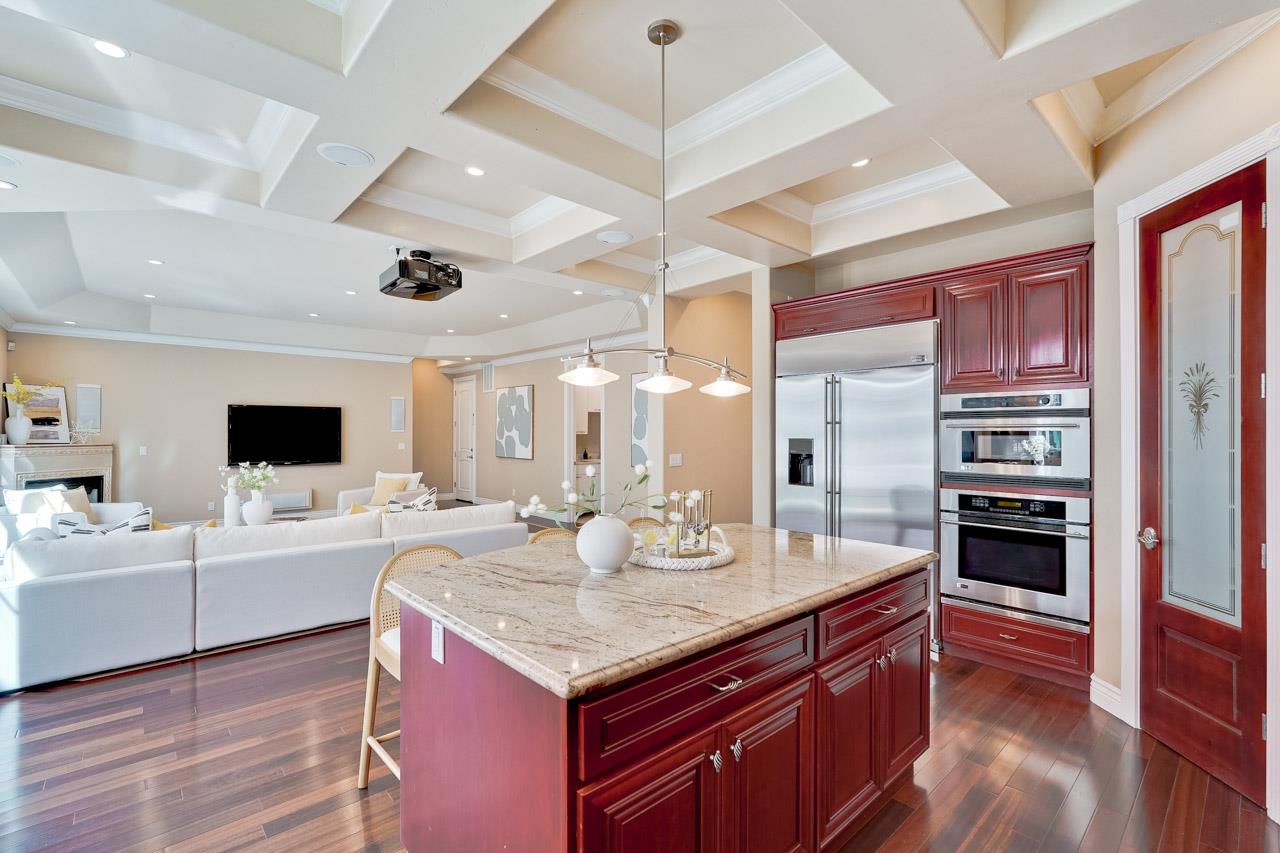 Detail Gallery Image 15 of 68 For 10411 Glencoe Dr, Cupertino,  CA 95014 - 5 Beds | 3/1 Baths