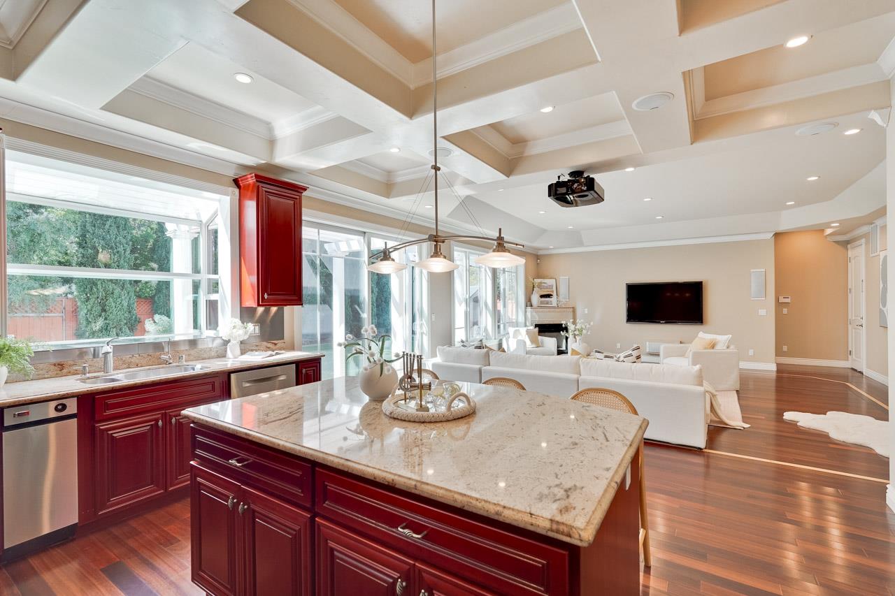 Detail Gallery Image 16 of 68 For 10411 Glencoe Dr, Cupertino,  CA 95014 - 5 Beds | 3/1 Baths